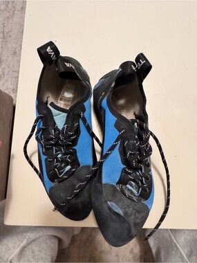 Tenaya Black & Blue Climbing Shoes with Pull Tabs